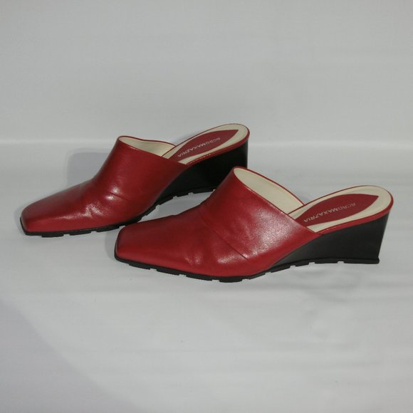 BCBGMaxAzria Shoes - BCBG Maxazria Square Toe Heels Size A27